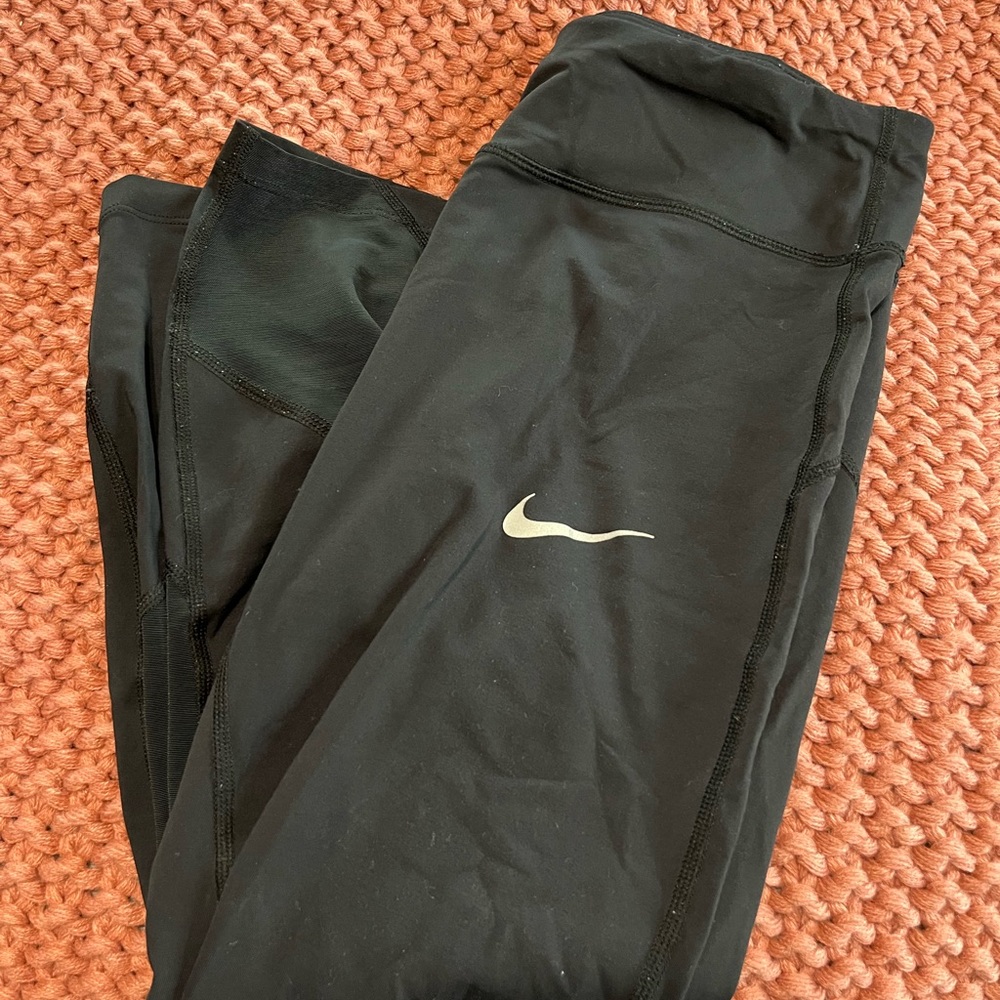 black nike leggings size M